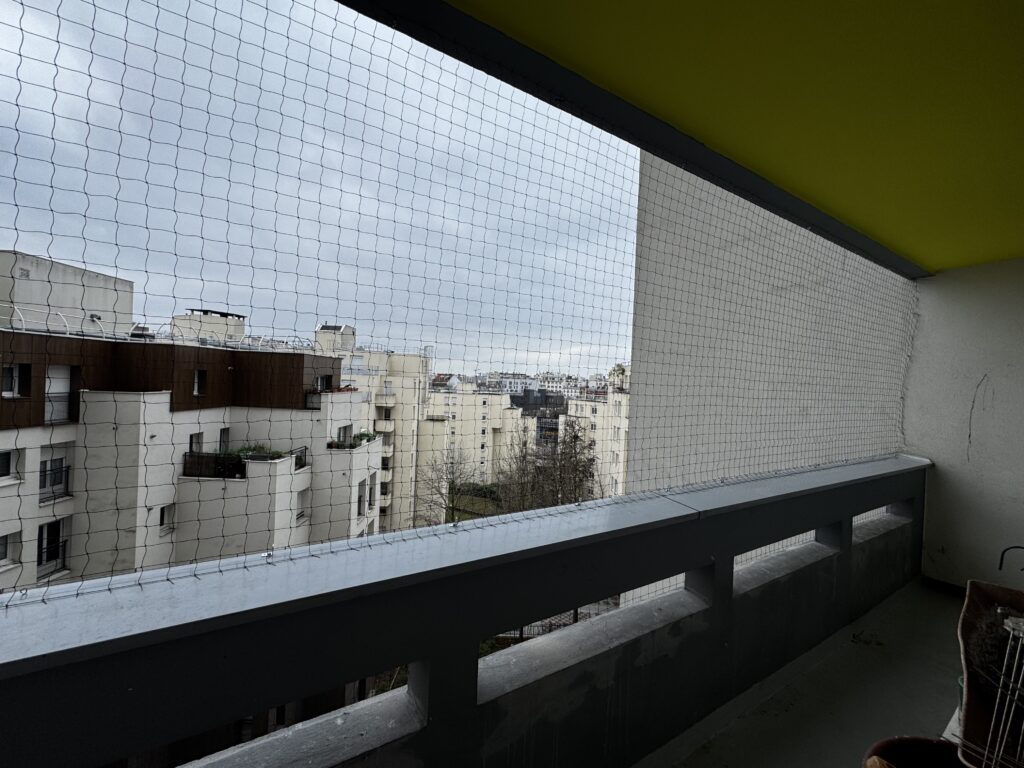 pose filets anti pigeons 75020 Paris 20ème - balcon appartement